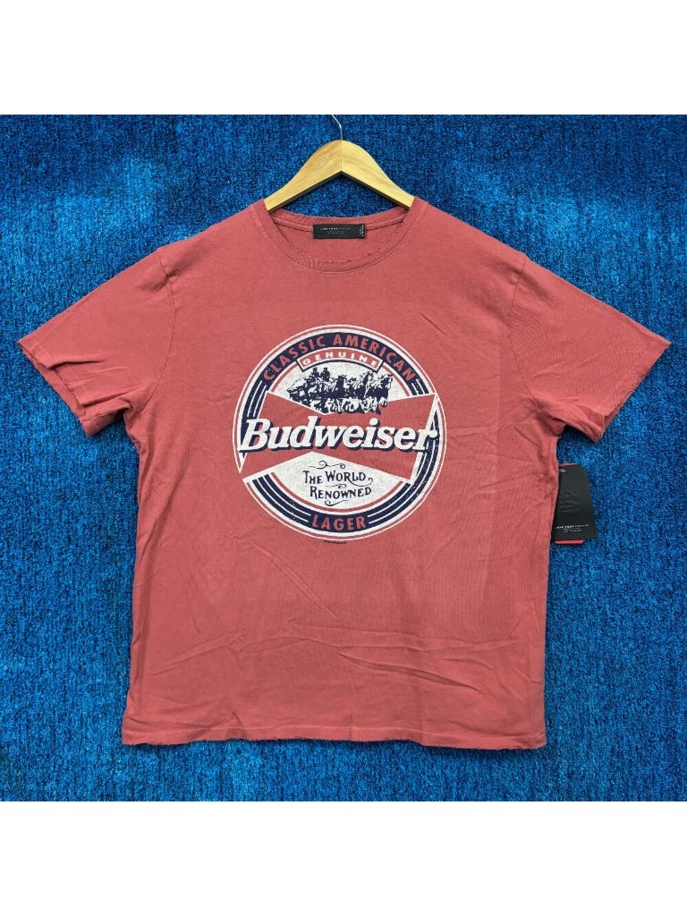 World Renowned Budweiser Classic American Lager T-Shirt Size Large